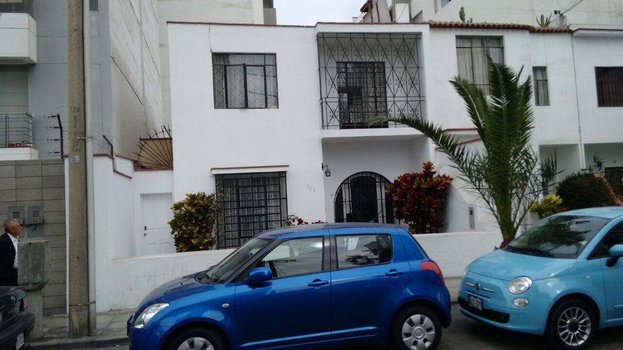 Cozy And Comfortable Home In Miraflores Lima Bagian luar foto